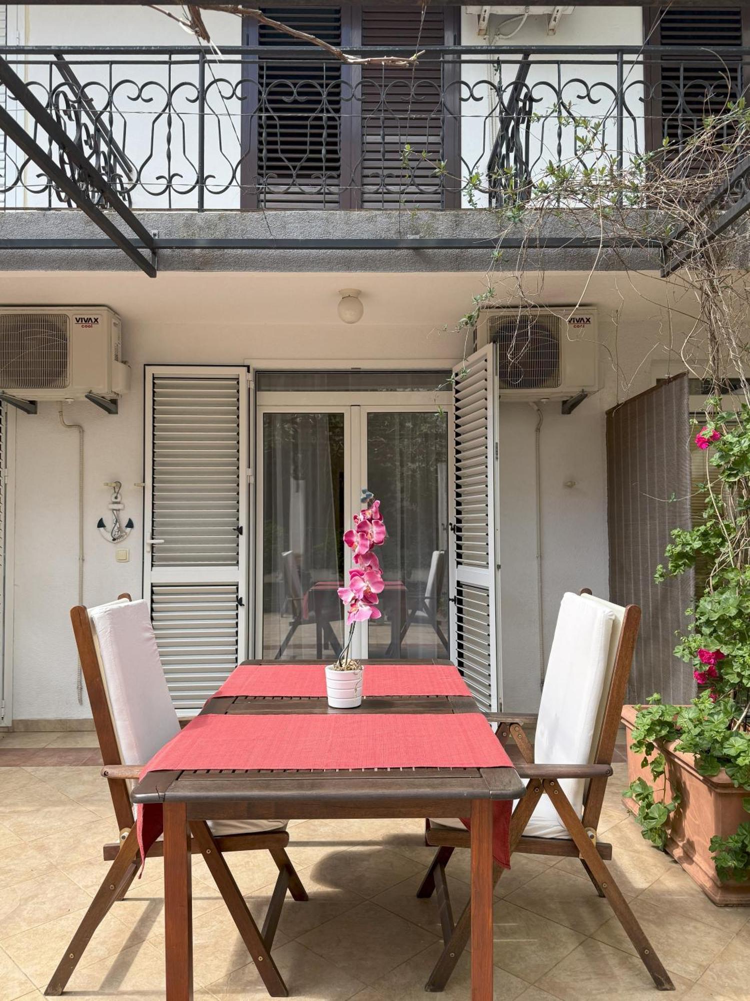 Splendid Luxury Apartments بودفا المظهر الخارجي الصورة