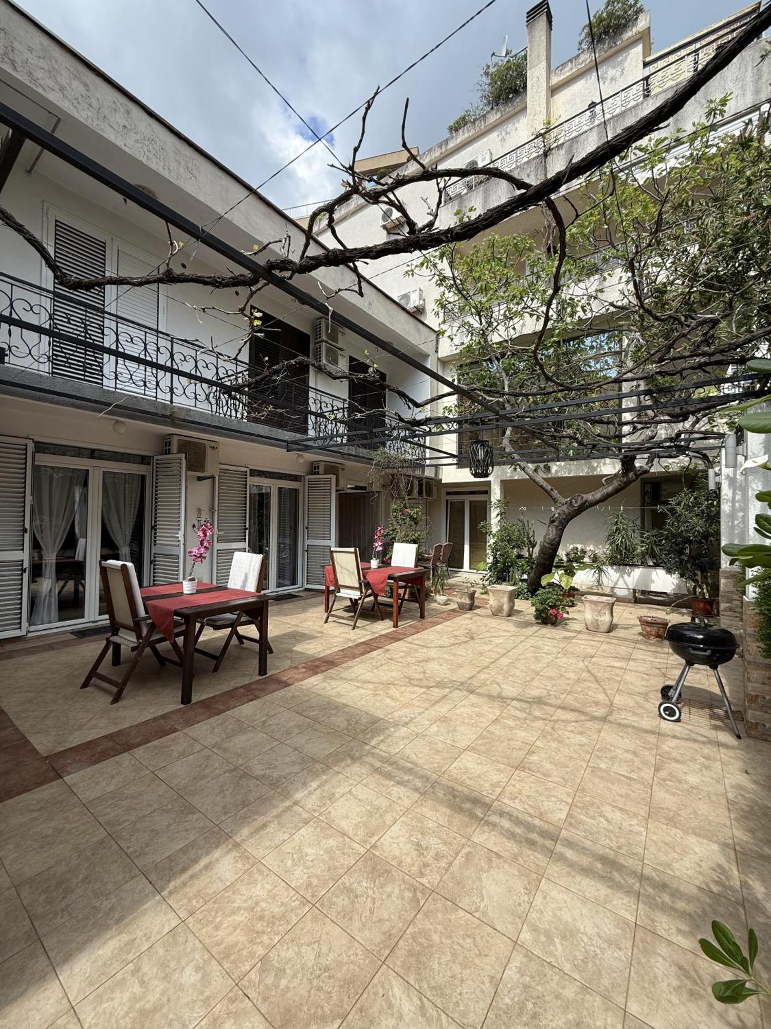 Splendid Luxury Apartments بودفا المظهر الخارجي الصورة